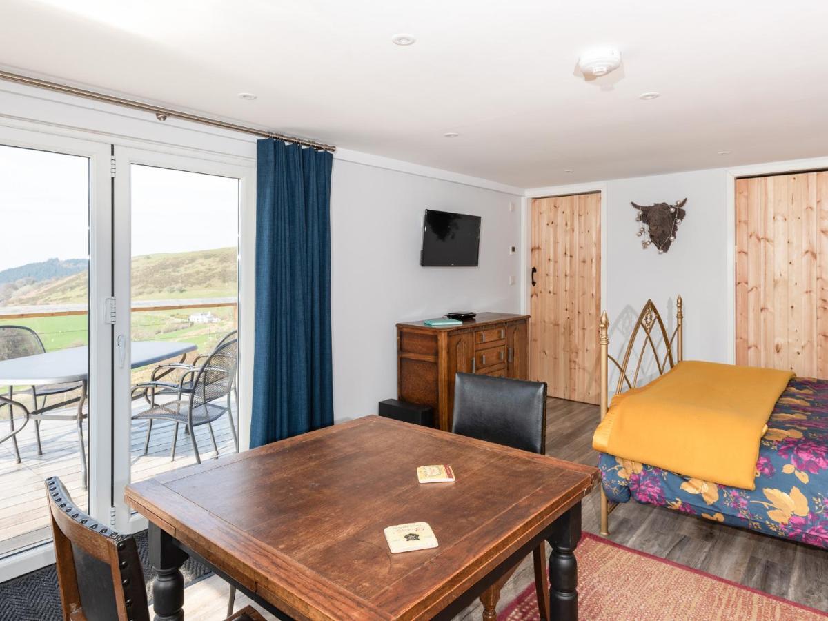 Haka Lodge Aberystwyth Buitenkant foto